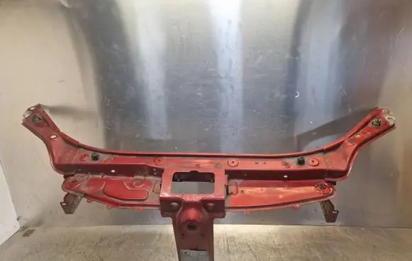 Top upper radiator support slam panel