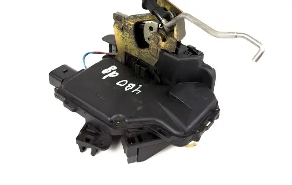 Audi A6 S6 C5 4B Rear door lock 4B0839016G