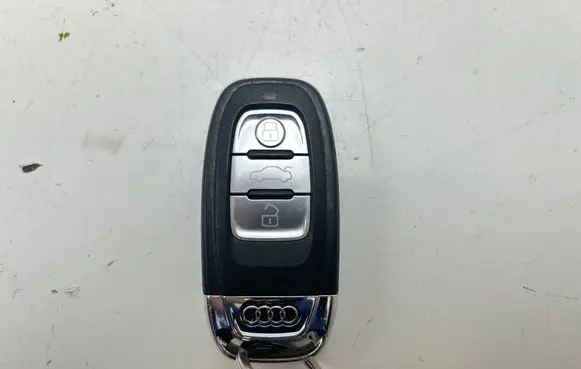 Audi A6 S6 C7 4G Ignition key/card 