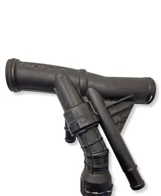 Volkswagen Golf VII Engine coolant pipe/hose 04L121026AE 04L121071E