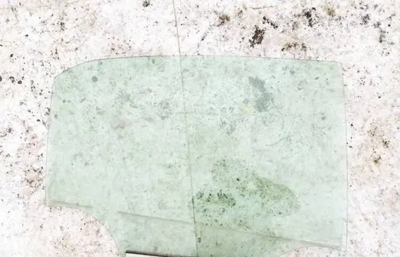 Toyota Corolla E140 E150 Rear door window glass