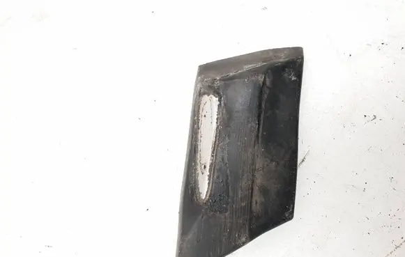 BMW 7 E32 Rear fender molding trim 19086881
