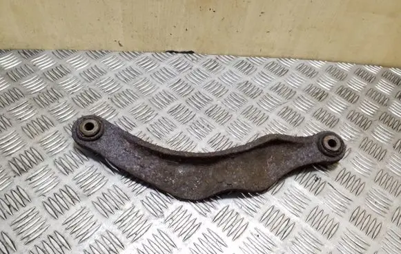 Volvo XC70 Rear control arm