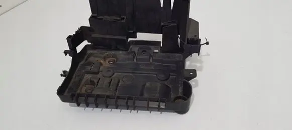 Opel Corsa D Battery box tray 