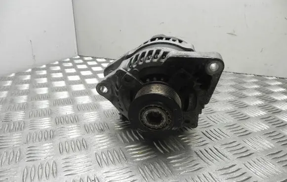 Honda CR-V Generator/alternator MS1042118280 VD19425