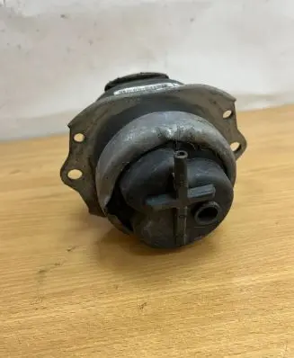 BMW X5 E70 other engine part P679301801 D5387