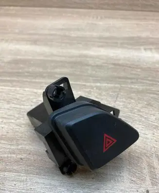 Hyundai i30 Hazard light switch 5392LHD