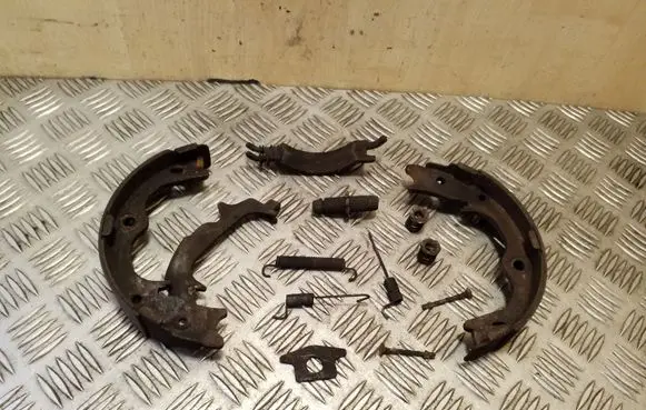 Hyundai ix35 Handbrake/parking brake pads 