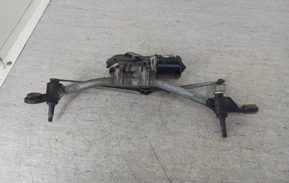 Front wiper linkage