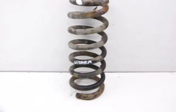 Suzuki Vitara (ET/TA) Front coil spring