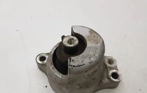 Honda Accord Engine mount bracket 8070172