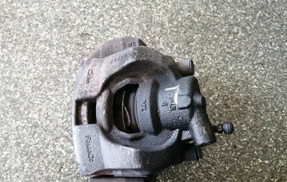 Land Rover Range Rover Evoque L538 Front brake caliper