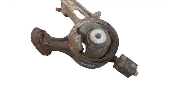 Toyota Avensis T250 Engine mount bracket
