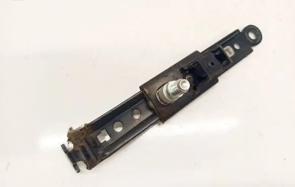 Toyota Corolla Verso AR10 Seat belt adjustment rail 