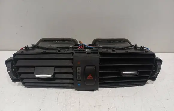 BMW X3 F25 Dash center air vent grill 930340703 9184743
