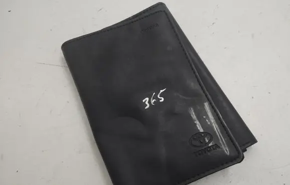 Toyota Corolla E120 E130 Owners service history hand book 