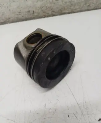 Volkswagen Golf VII Piston 0811W CRL