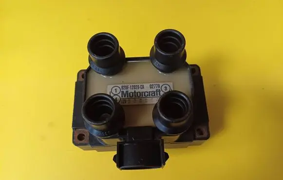 Ford Escort High voltage ignition coil 928F12029CA