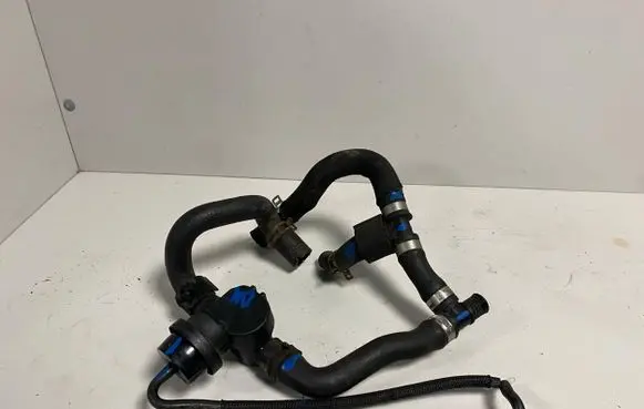 Volvo S60 Engine coolant pipe/hose 31338891