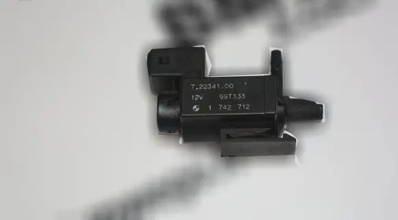 BMW 5 E39 Turbo solenoid valve 1742712