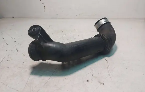 Intercooler hose/pipe
