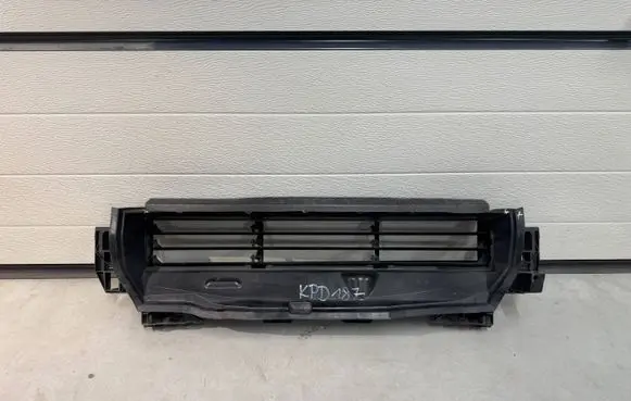 Audi e-tron Intercooler air guide/duct channel 4KE807771KPD187