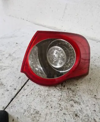 Volkswagen PASSAT B6 Rear/tail lights