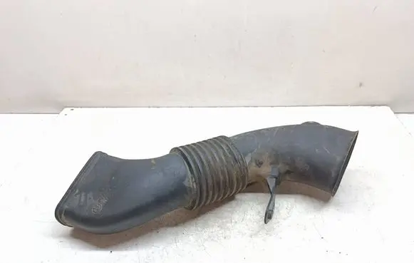 BMW 5 E60 E61 Air intake duct part 7796270