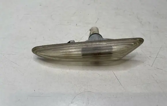BMW 3 E46 Front fender indicator light 8382104