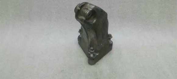 Mercedes-Benz E C207 W207 Engine mounting bracket A6422230604