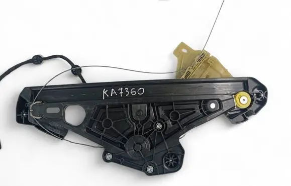 Renault Captur Rear door window regulator motor 827209371R