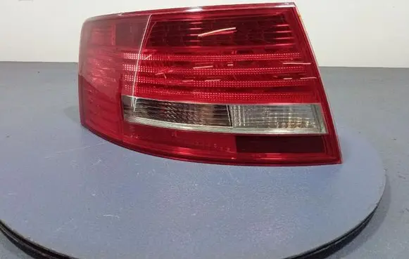 Audi A6 Allroad C5 Rear/tail lights 4461903L