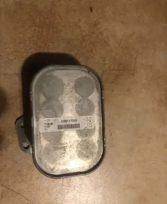 Engine oil radiator
