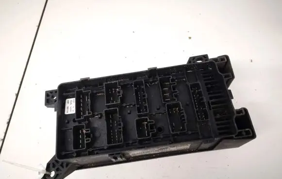 KIA Sorento Fuse box set 911603e020 91160-3e020