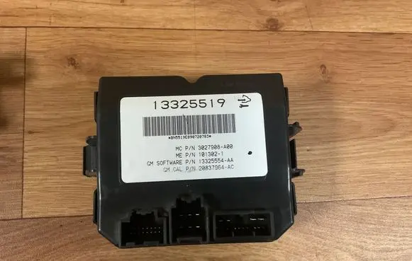 Opel Insignia A Tow bar trailer control unit/module 13325519 3027908A00 1013021