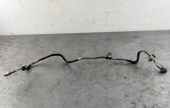 Jaguar F-Pace Fuel injector supply line/pipe JDE10757