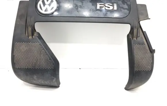 Volkswagen Jetta V Engine cover (trim) 06F103925