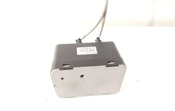 Mercedes-Benz C W203 Central locking vacuum pump 0008002548 2052850302 A3510020010