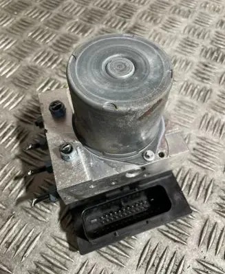 BMW X1 E84 ABS Pump 6850226 6850230