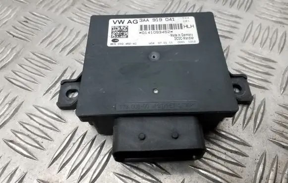 Volkswagen PASSAT B7 Power management control unit 3AA919041