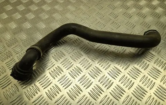 Mercedes-Benz GLE AMG (W166 - C292) Engine coolant pipe/hose A1676014801