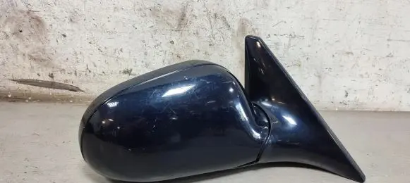 Mazda 626 Front door electric wing mirror E13010519