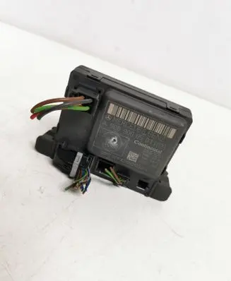 Mercedes-Benz Sprinter W906 Door control unit/module A9069000501 00005201 00005201F