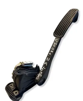 Volvo V70 Accelerator throttle pedal 9496821 D201 00776918