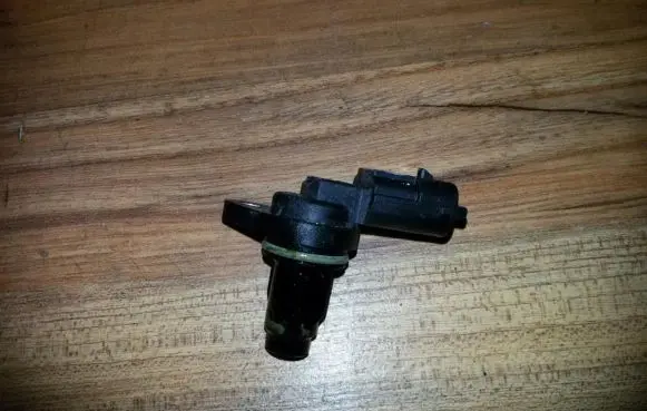 Hyundai i20 (PB PBT) Camshaft position sensor 3935022b000