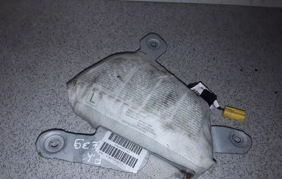 BMW 5 E39 Side airbag 30826833104