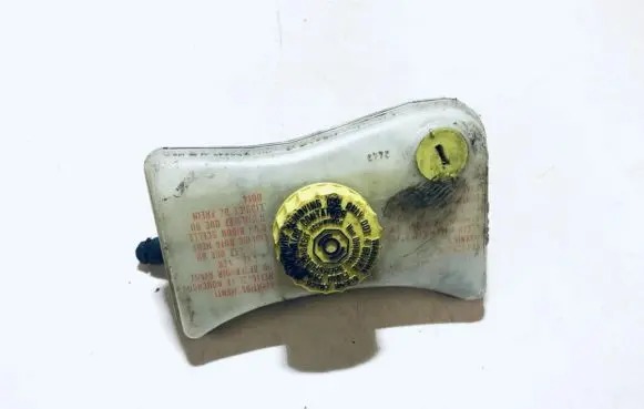 Brake fluid reservoir
