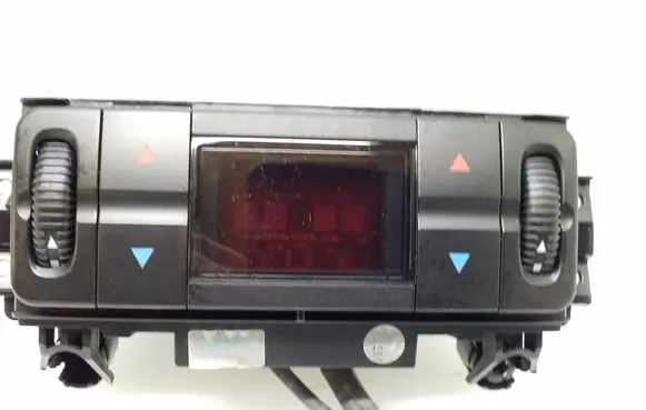 Mercedes-Benz E W211 Climate control unit 2118300285