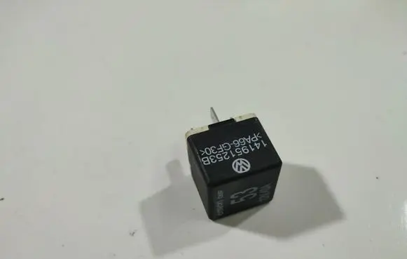 Audi A3 S3 8P Other relay 141951253B