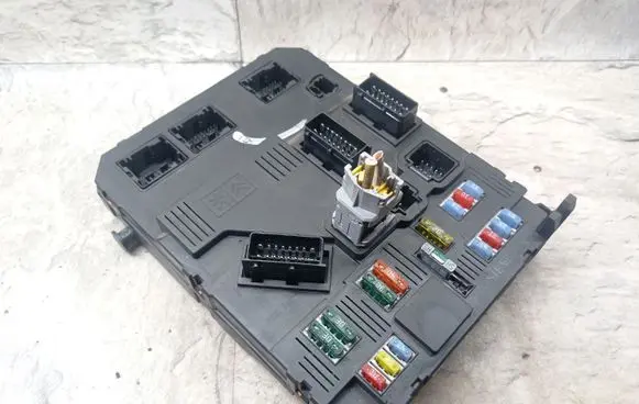 Peugeot 407 Comfort/convenience module